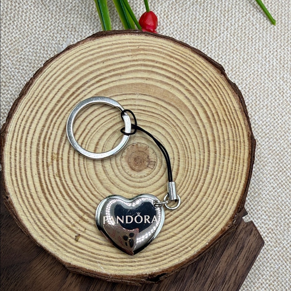 Pandora Silver Heart Keyring